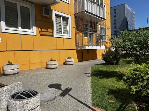 Office on Serednofontanska Street.