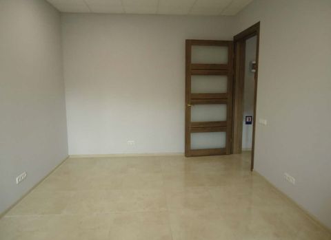 Office on Serednofontanska Street.