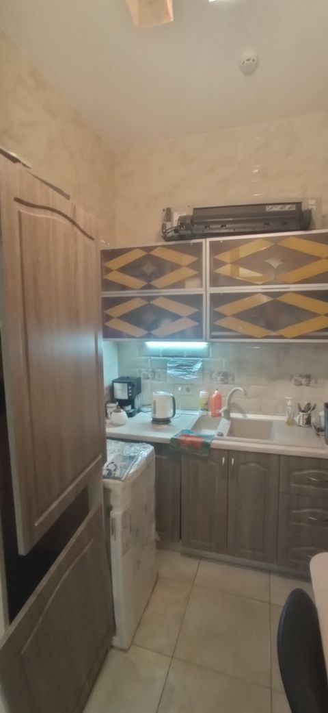 For Sale! Urgent! Commercial space for business with a full-sized 87-square-meter basement