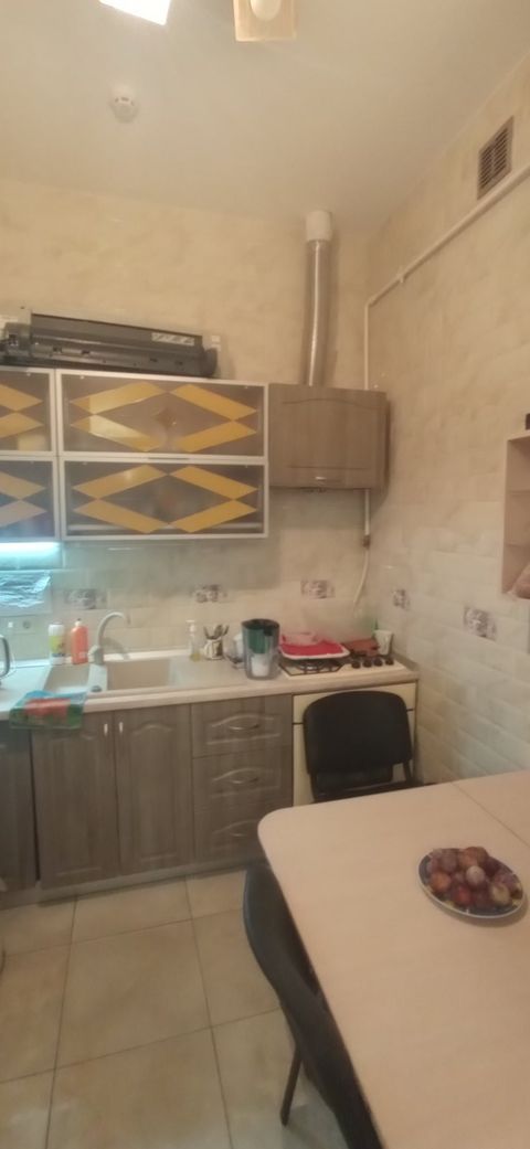 For Sale! Urgent! Commercial space for business with a full-sized 87-square-meter basement