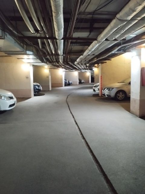 Parking space on Fontanska Road