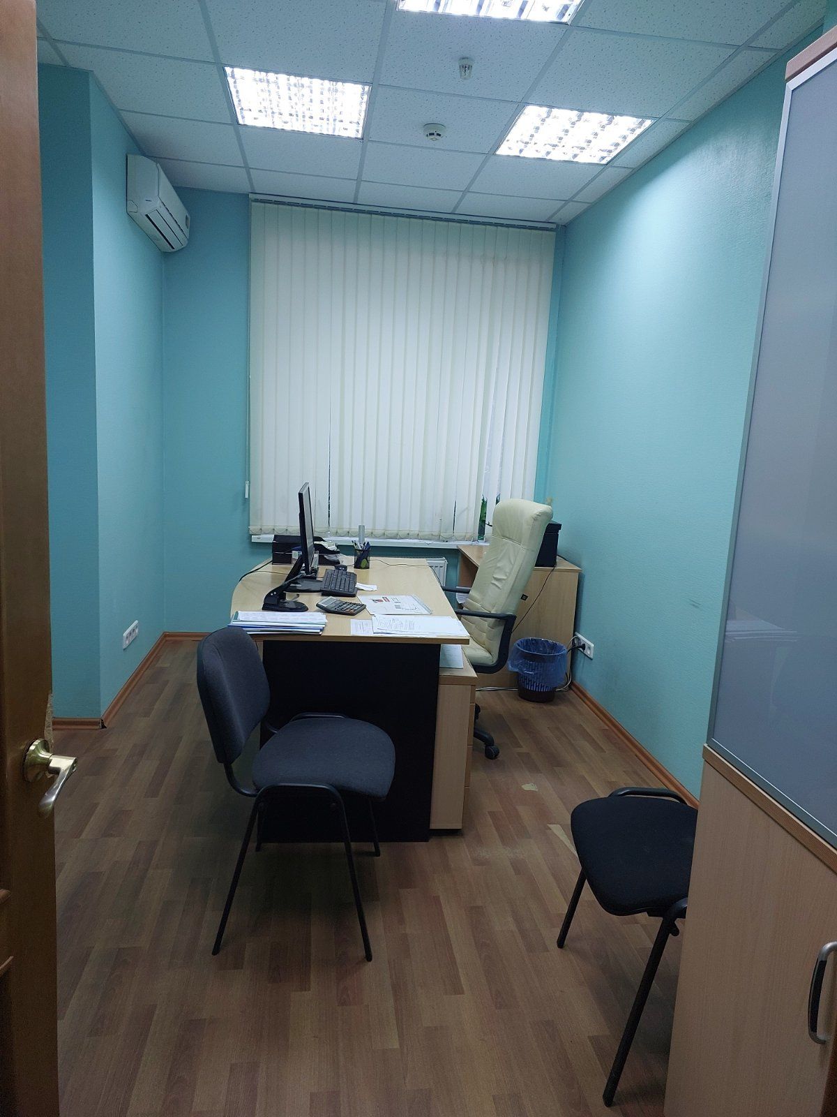 Commercial space on Akademichna Street