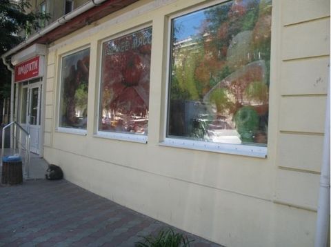 Retail on Zhukovsky Street