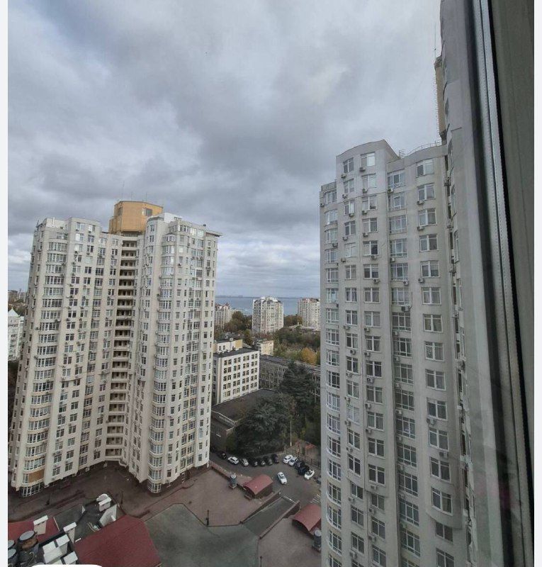 Квартира на Французський бульвар вул
