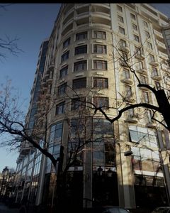 Apartment on Gretska Street