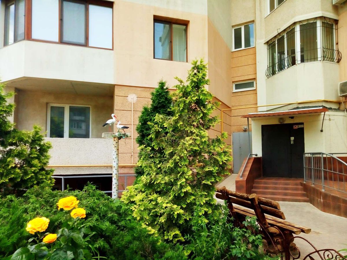 Apartment on Svetly Lane