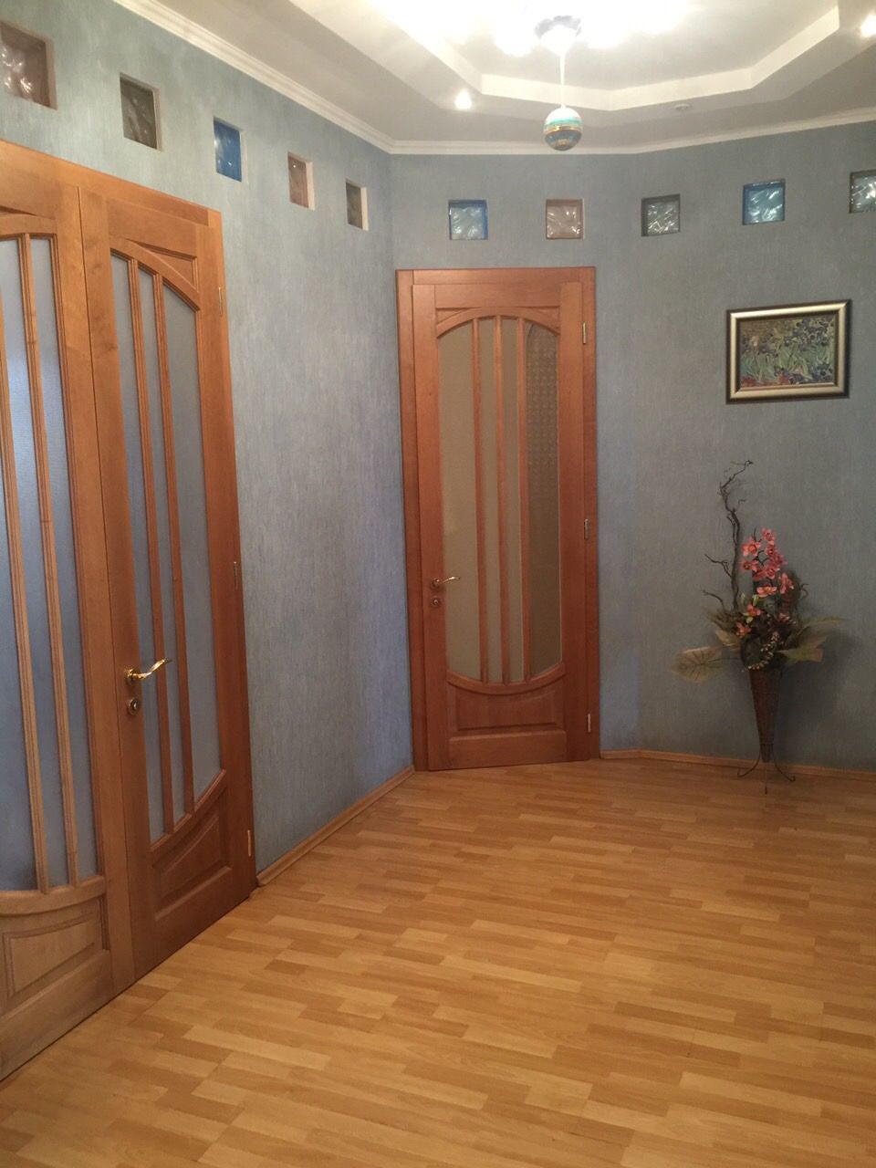 A well-renovated apartment in Vuzovsky