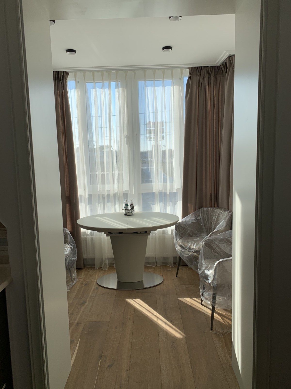 An apartment with a high-end, designer renovation. Move right in!
