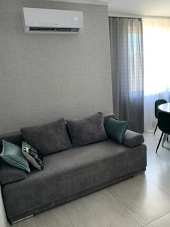 Apartment on Zhemchuzhnaya Street