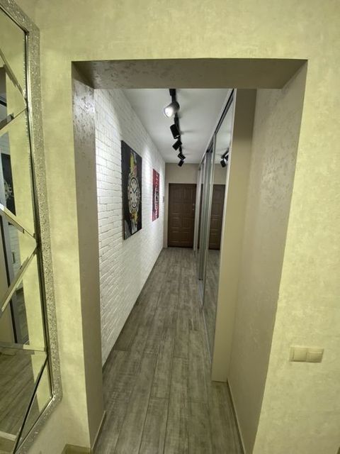 Apartment on Yevhen Chykalenko Street