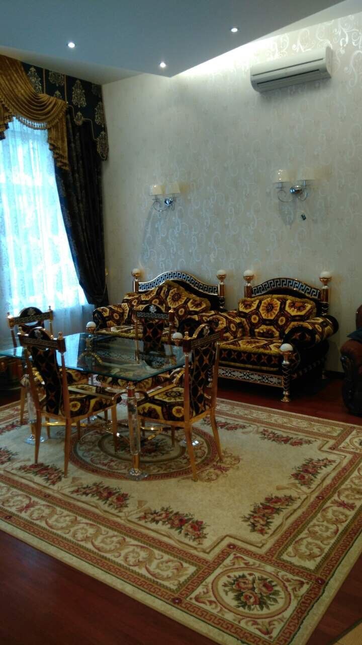 Apartment on Evropeiska Street