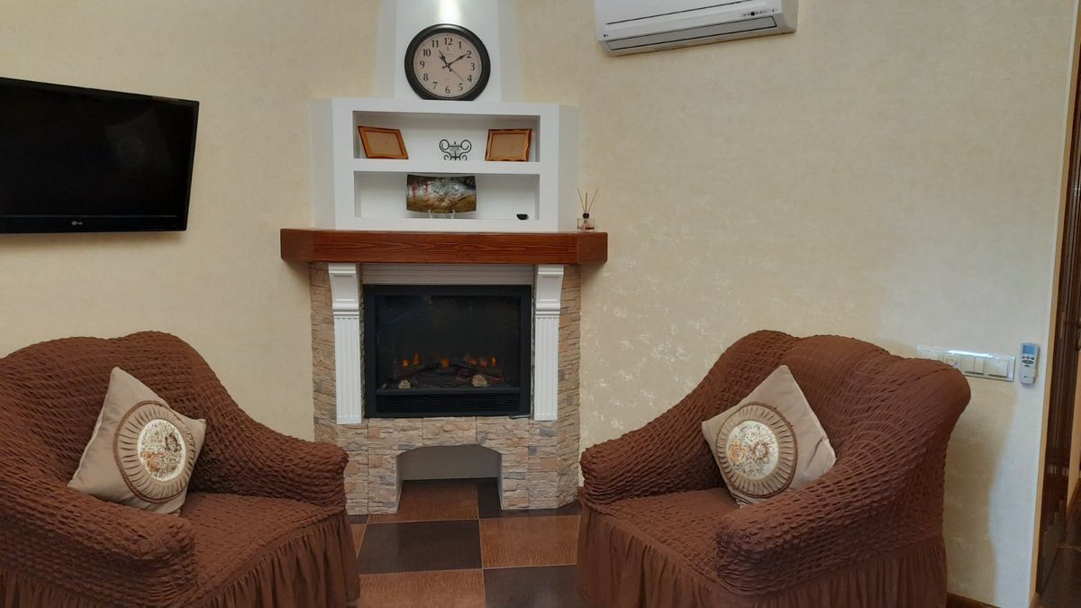 Apartment on Klenovaya Street