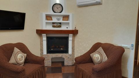 Apartment on Klenovaya Street