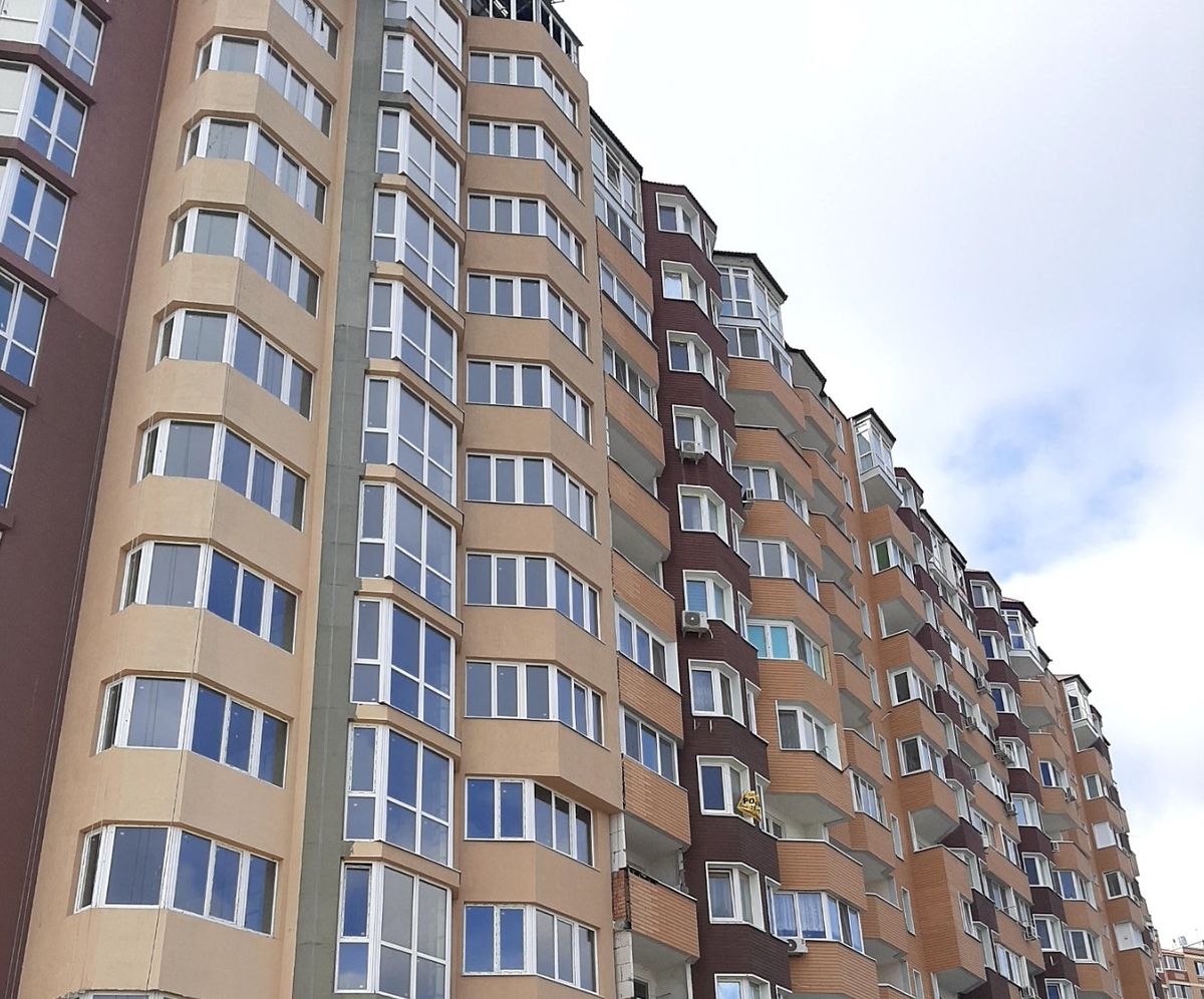 Apartment on Shkilna Street