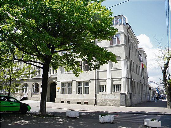 Apartment on Velyka Arnautska Street