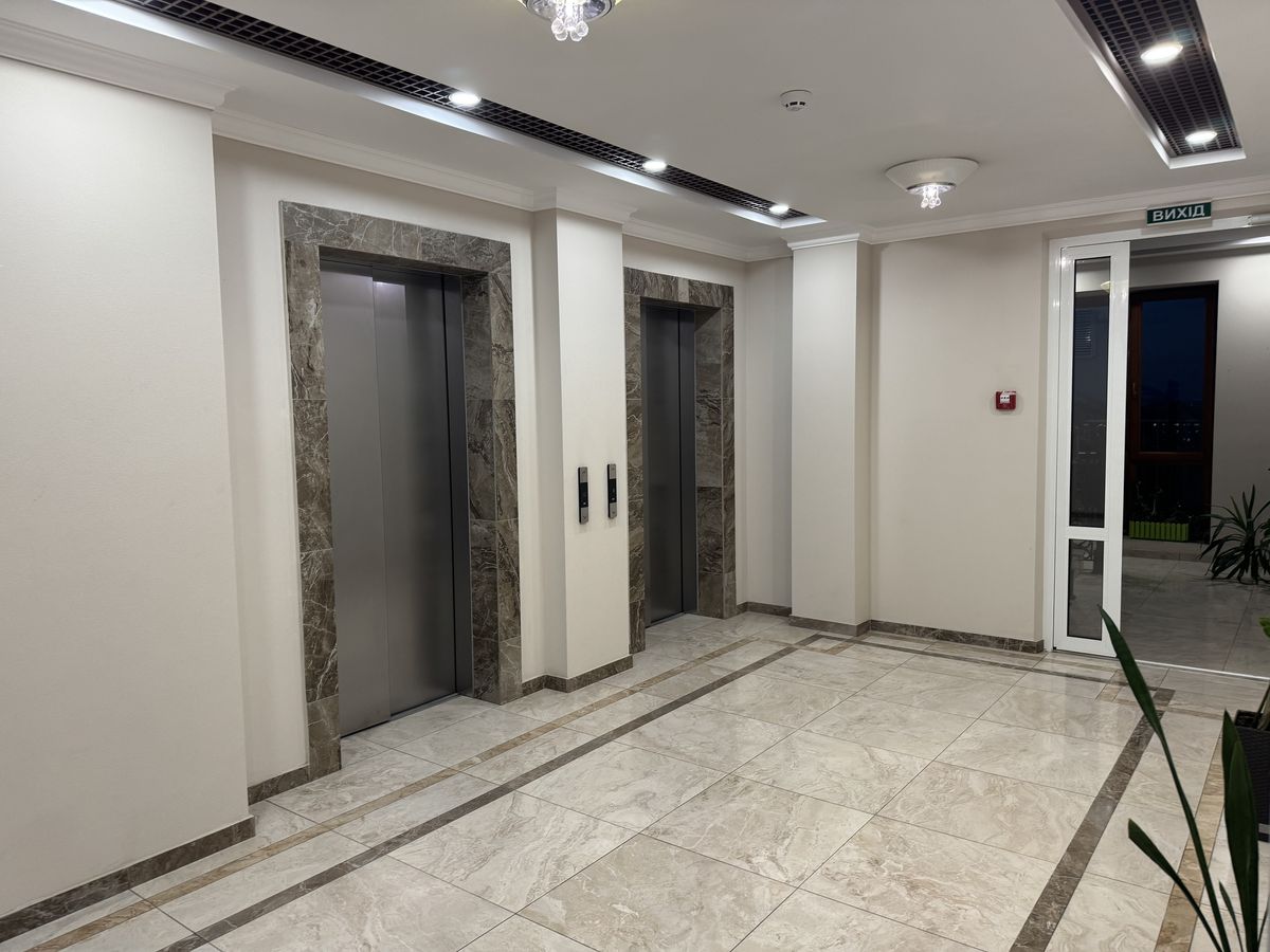 Apartment on Velyka Arnautska Street