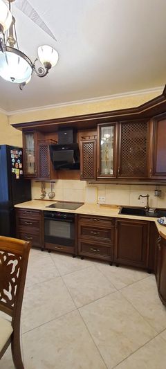 3-bedroom apartment for sale on Chepyga Atamana Street