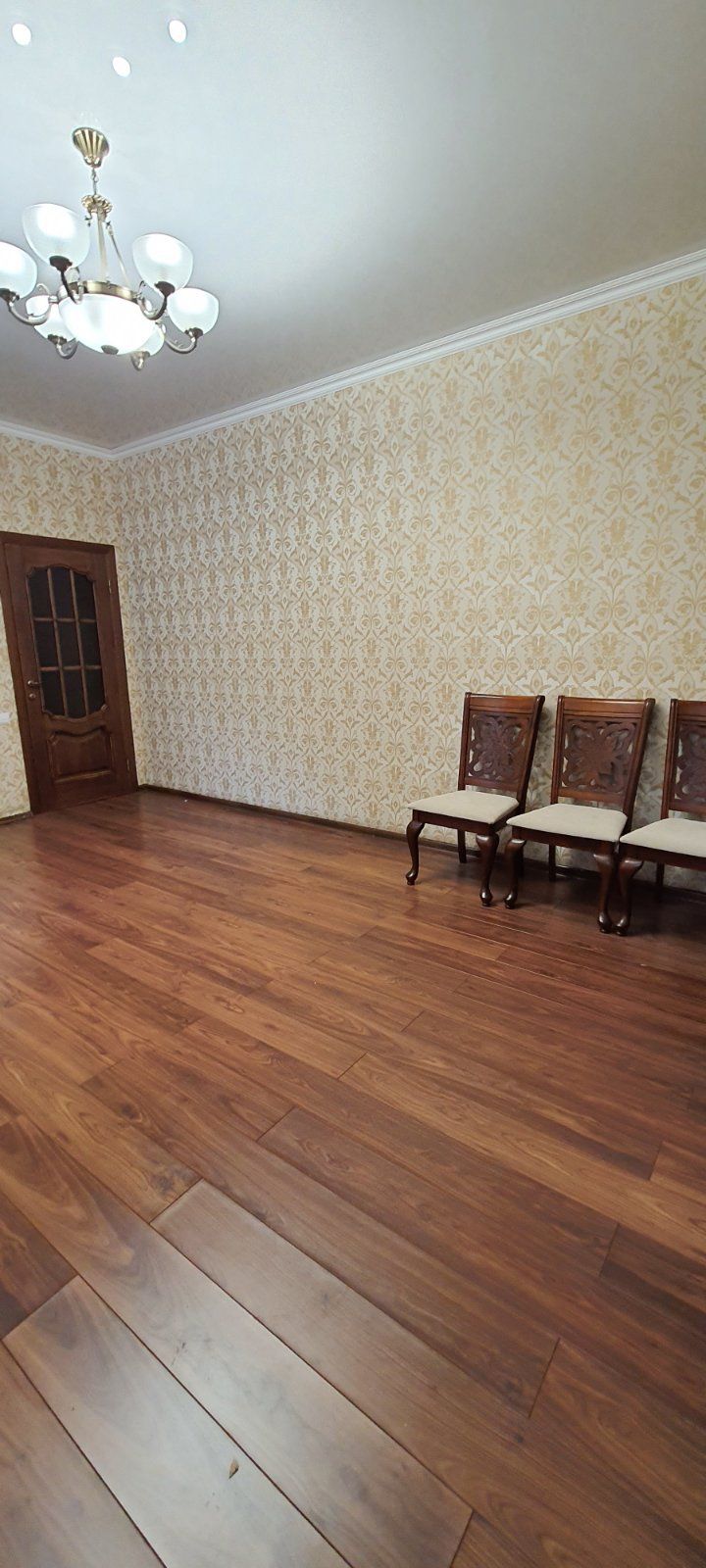 3-bedroom apartment for sale on Chepyga Atamana Street