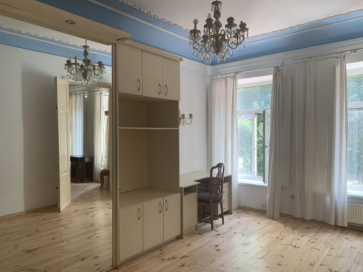 Apartment on Novoselsky Street