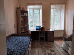 Apartment on Starokinniy Lane