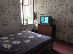 Apartment on Starokinniy Lane