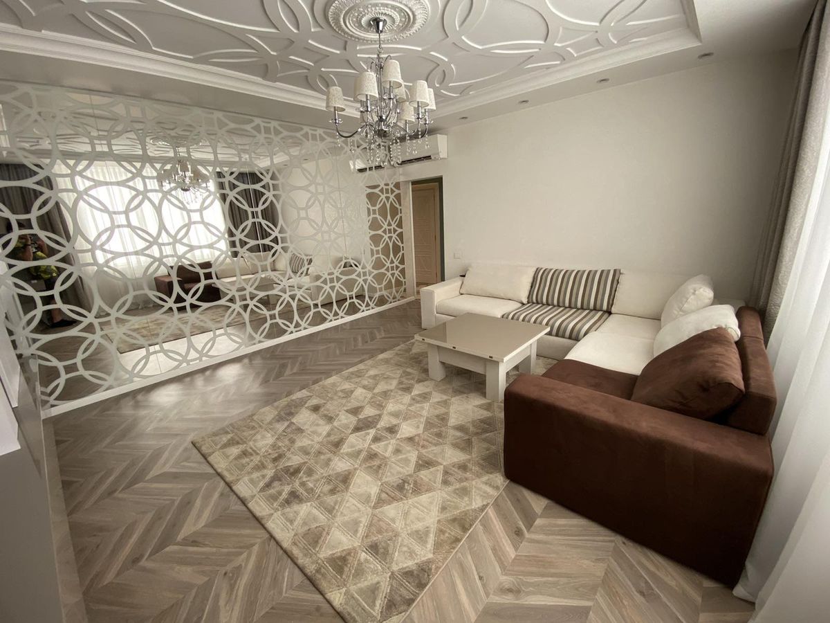 Apartment on Genuezka Street