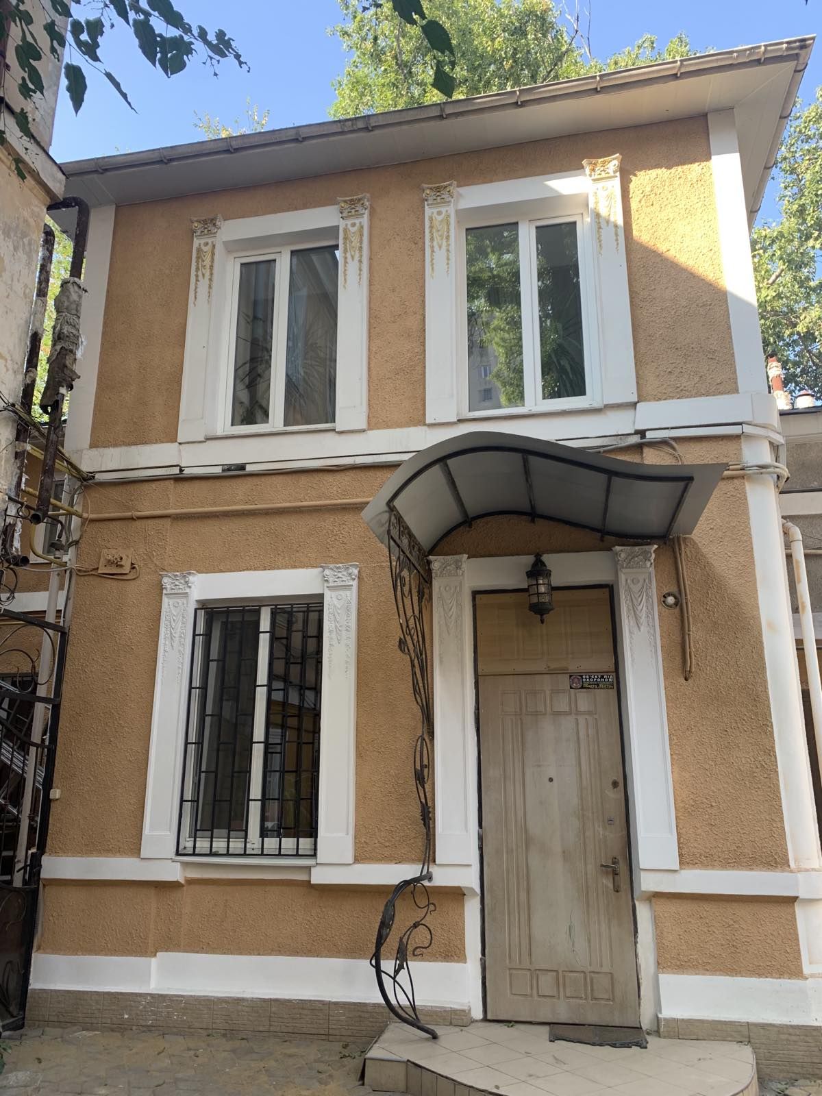 Apartment on Kanatna Street