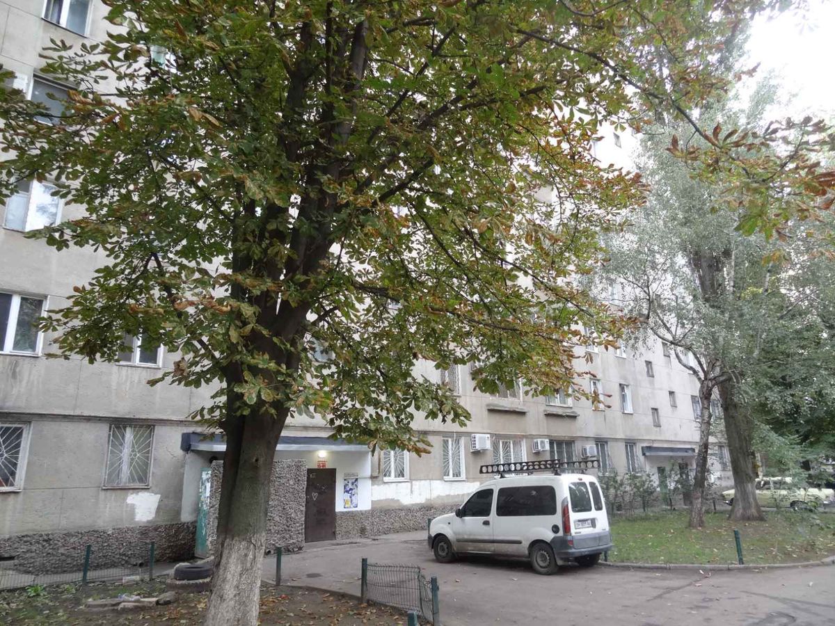 Apartment on Akademika Glushka Street