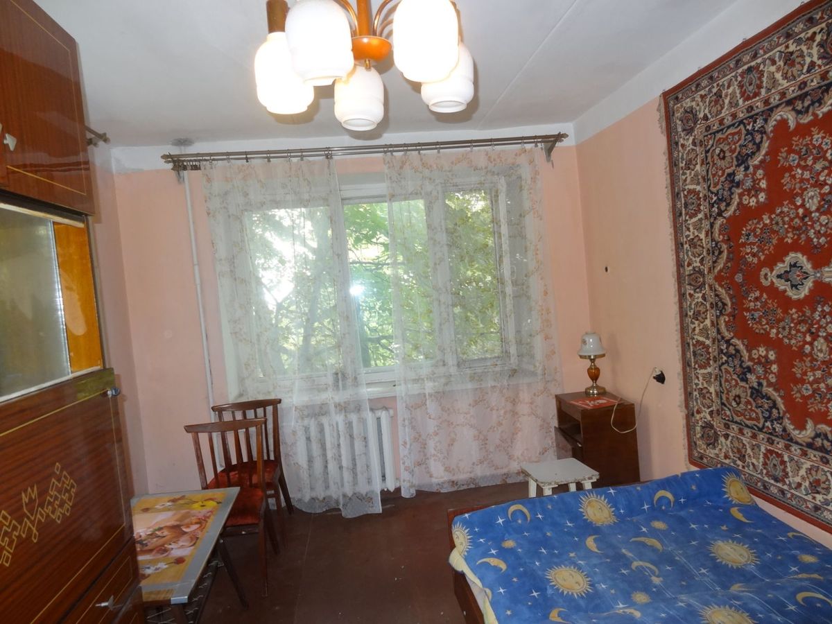 Apartment on Akademika Glushka Street