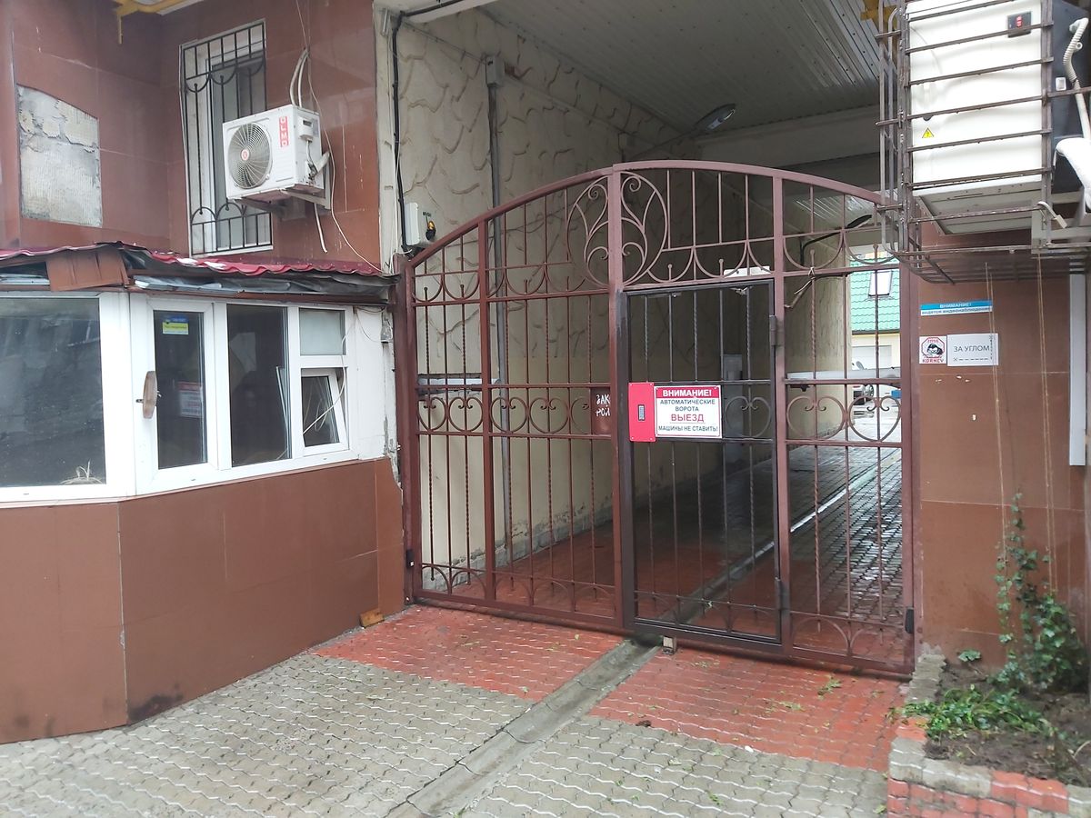 apartment on Staroreznichna Street