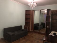 Квартира на Базарна вул.
