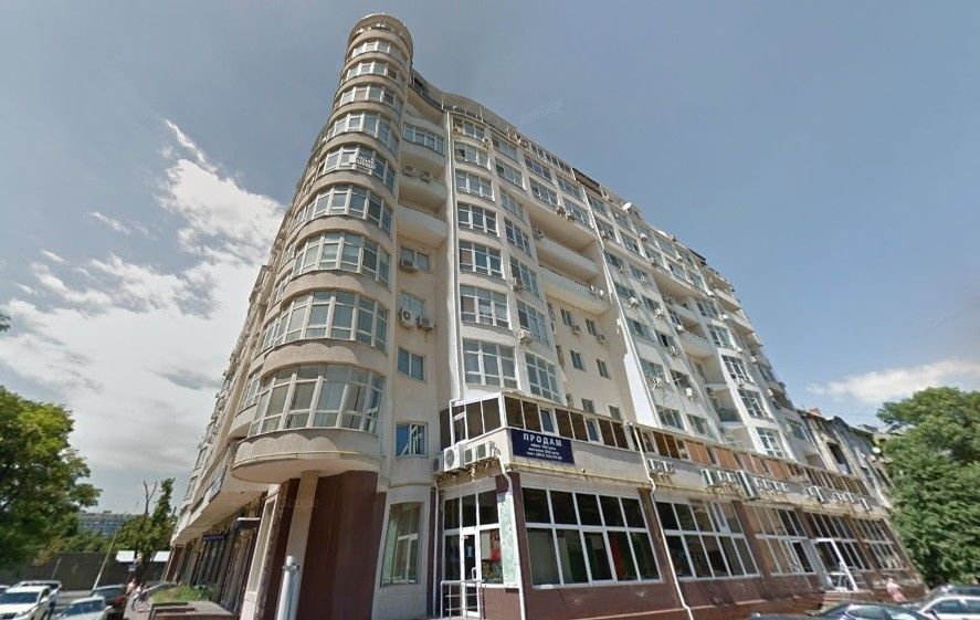 Apartment on French Boulevard.