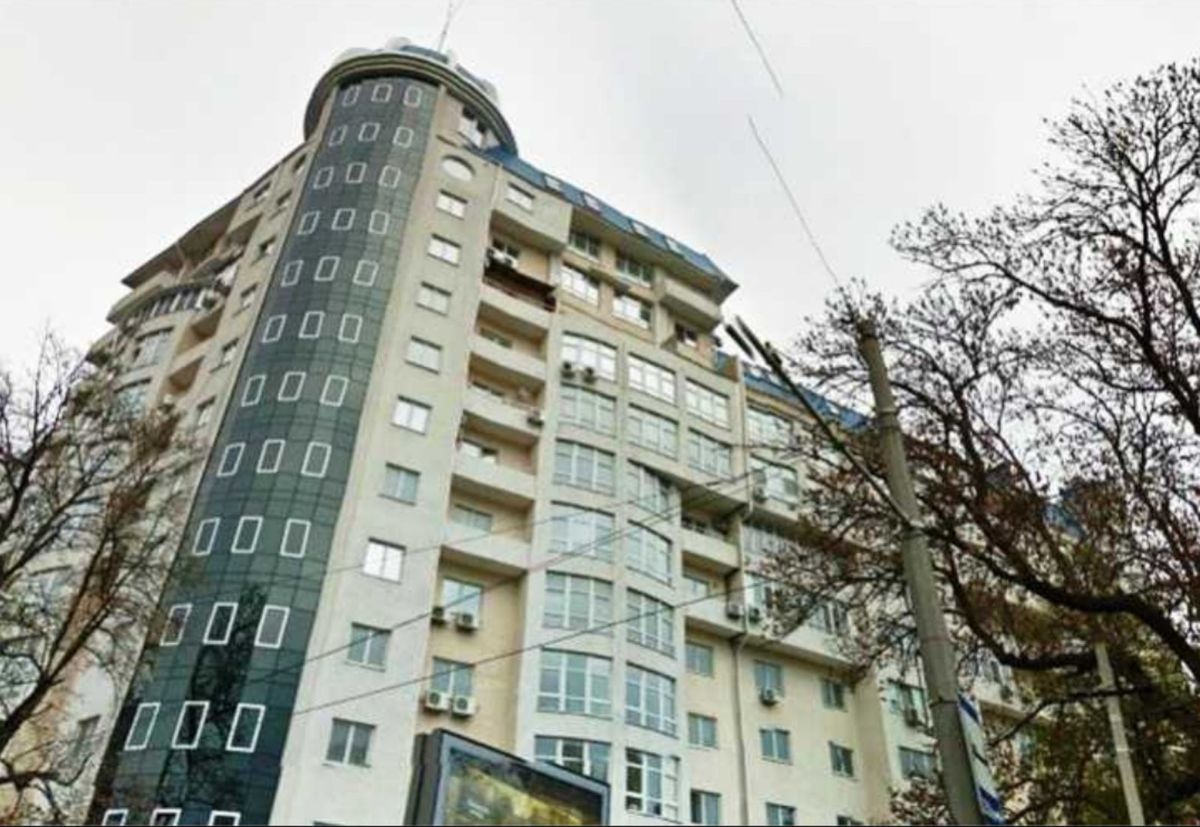 Apartment on French Boulevard.