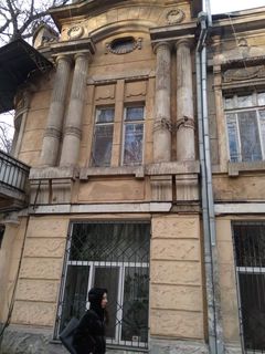 Apartment on Troitska Street