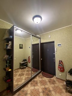 Apartment in the Raduzhny neighborhood, on