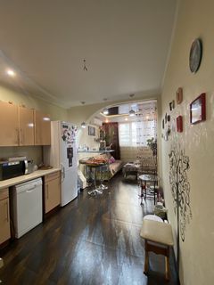 Apartment in the Raduzhny neighborhood, on