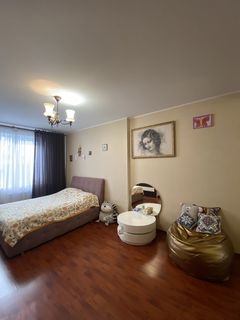 Apartment in the Raduzhny neighborhood, on