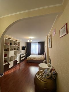 Apartment in the Raduzhny neighborhood, on