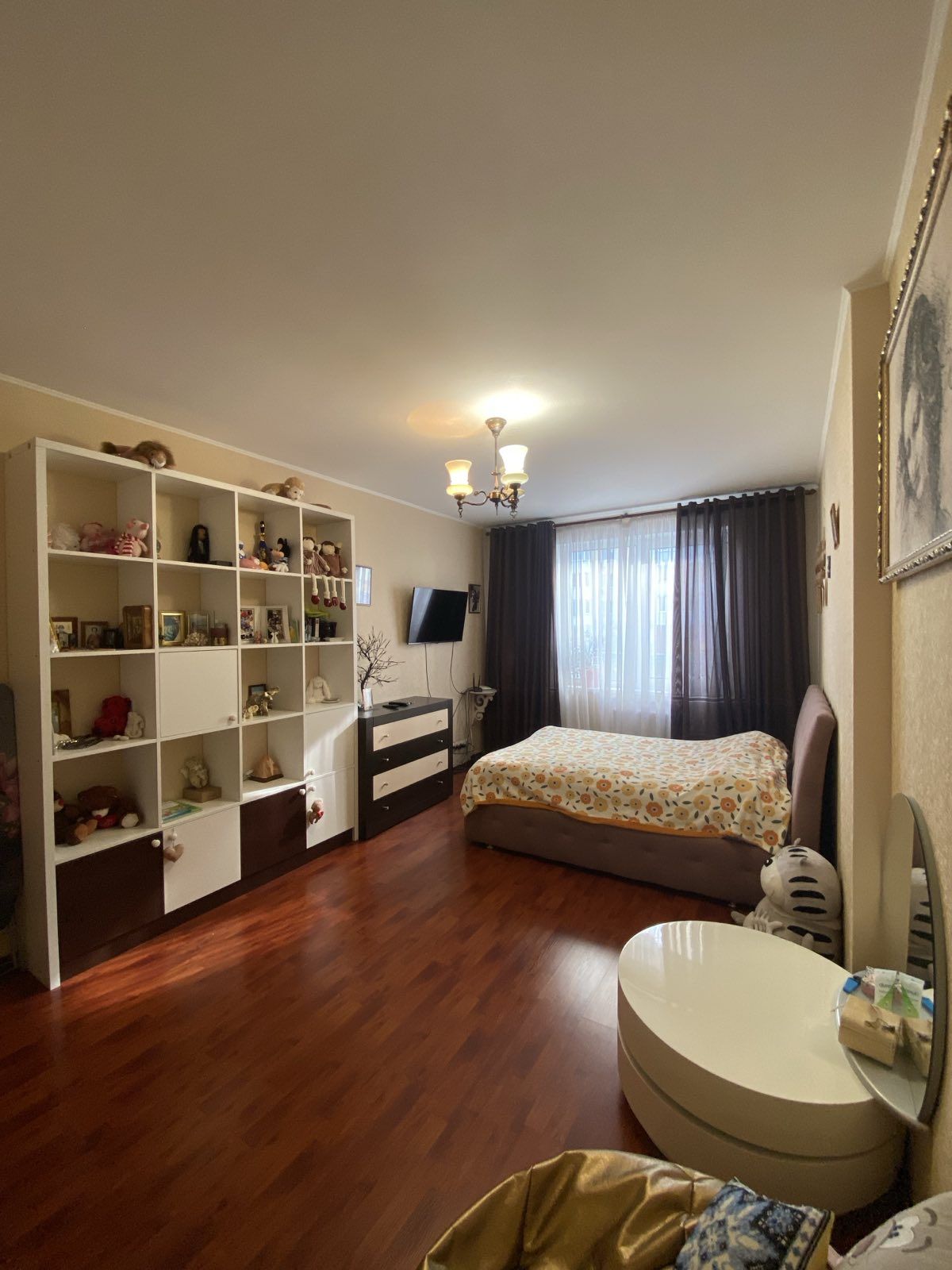 Apartment in the Raduzhny neighborhood, on
