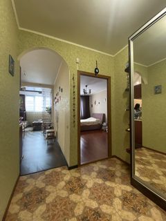 Apartment in the Raduzhny neighborhood, on