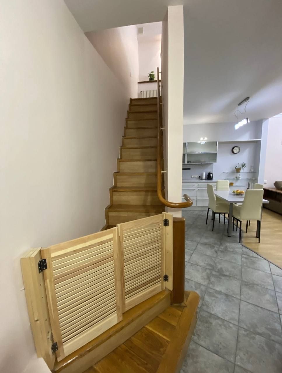 Apartment on Zhukovsky Street
