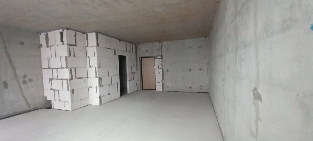 У продажу 1 кому в ЖК Чотири сезони пр-т Гагаріна кут Ботанічного пров.
