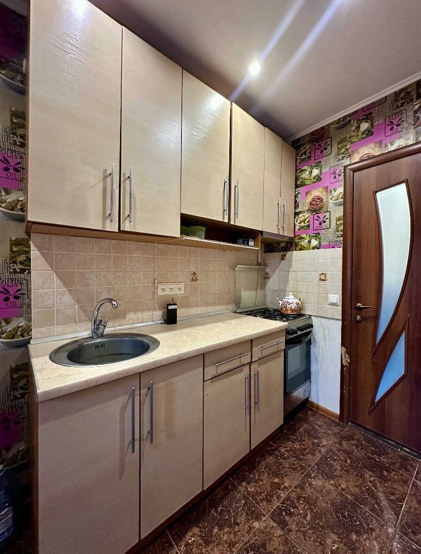 Apartment on Rozkydailivska Street