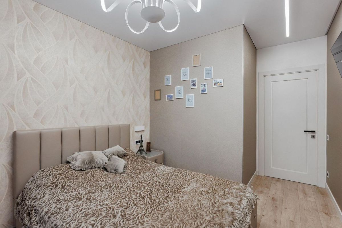 For sale: 2-bedroom apartment with high-end renovations in 49 Zhemchuzhina (Arhitektorskaya)