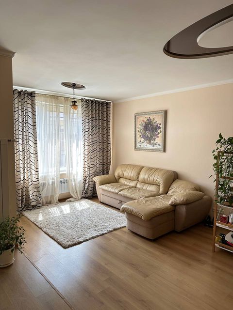 Apartment on Malaya Arnautskaya Street