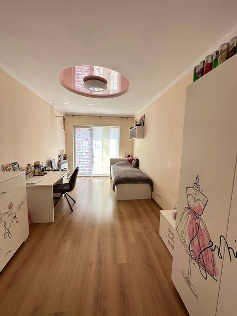 Apartment on Malaya Arnautskaya Street