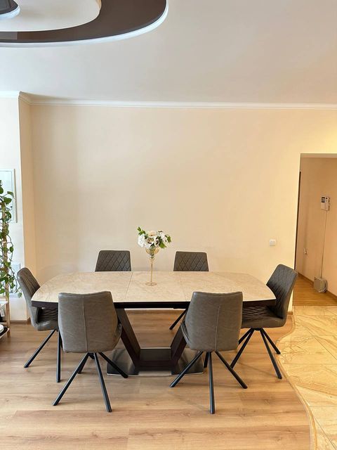 Apartment on Malaya Arnautskaya Street