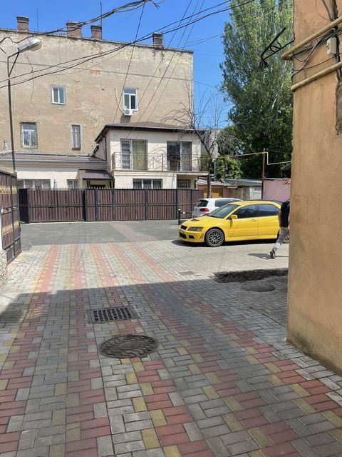 Apartment on Malaya Arnautskaya Street