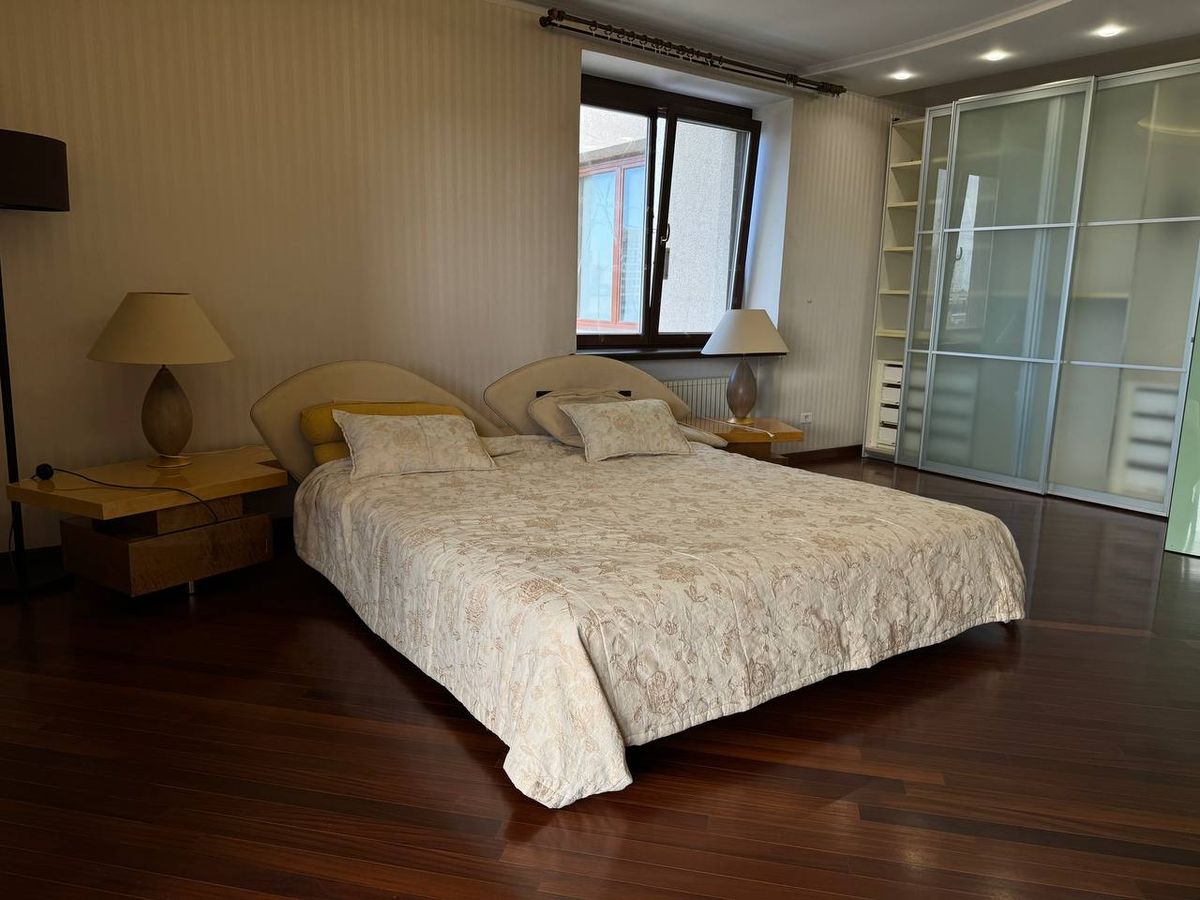 apartment on Shevchenko Avenue