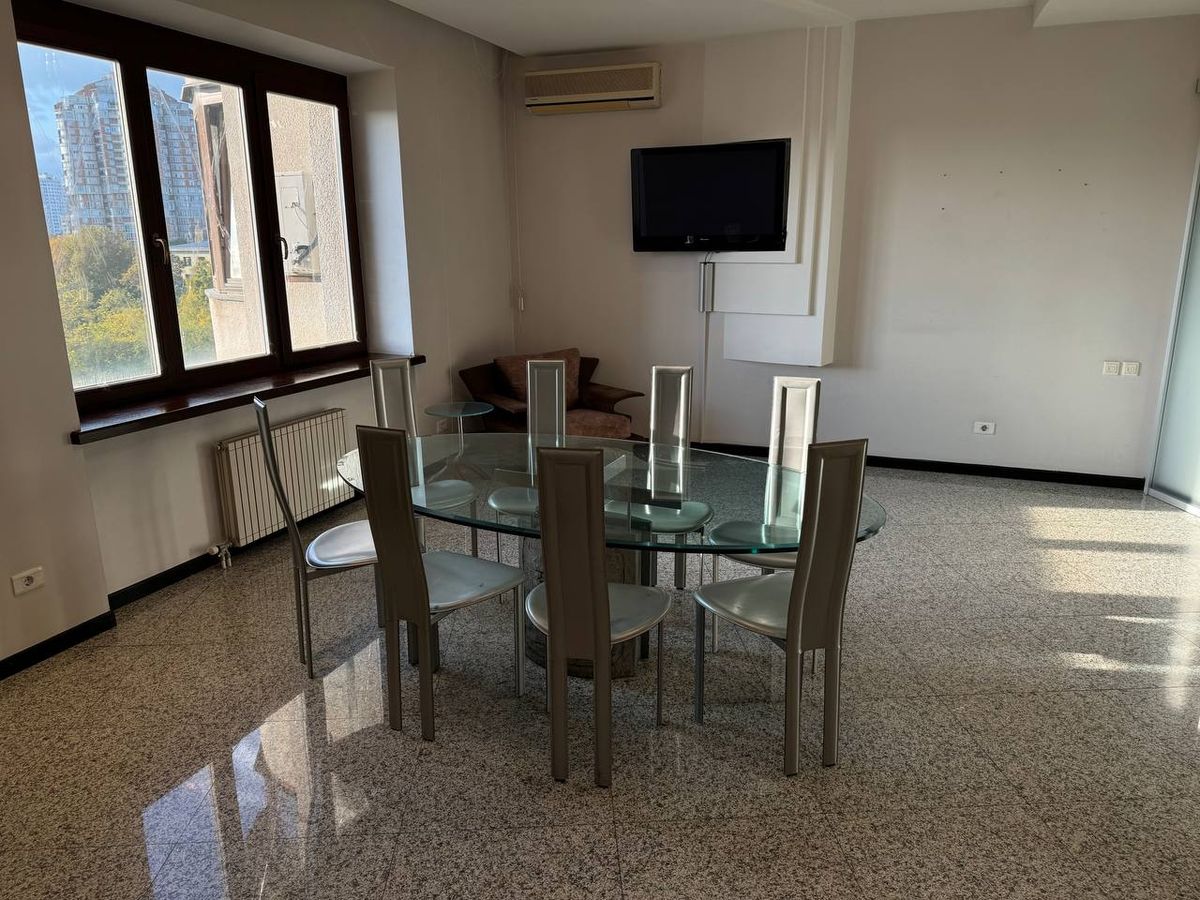 apartment on Shevchenko Avenue
